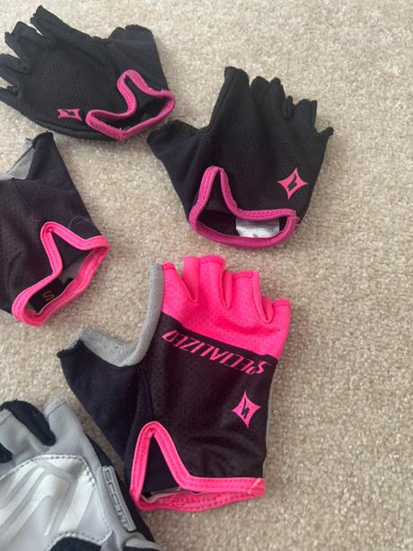 Cyklo rukavičky veľ. xs-s, specialized,s