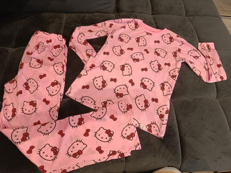 Pyžamo, sanrio,164