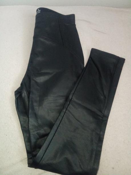 Kozene teple leginy, s