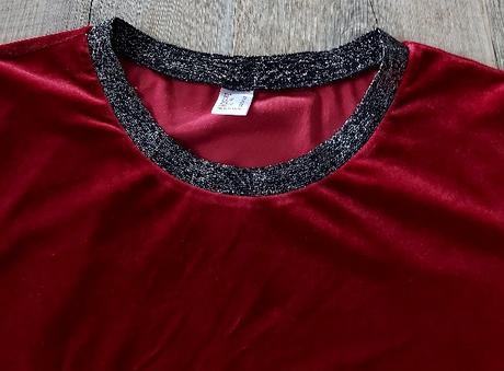 Zamatový slávnostný top, 48