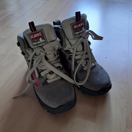 Turisticke topanky olang, olang,32