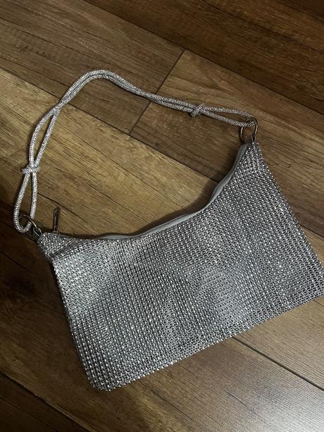 Kamienkova strieborná kabelka,