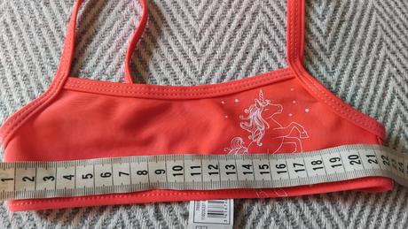 Plavky s jednorozcom, in extenso,98