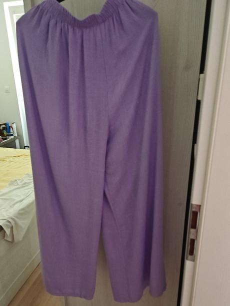 Lahucke bledofialove nohavice m,l sadnu, m