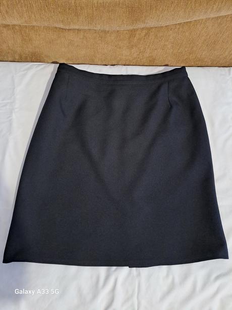 Čierna krátka sukňa č.cca 40, 40