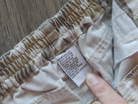 Maskáčové šortky, 104