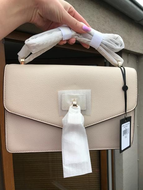 Zlava 50 percent - nova kozena kabelka dkny, dkny