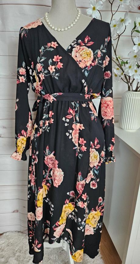 Krásne lahulinké šaty, 36