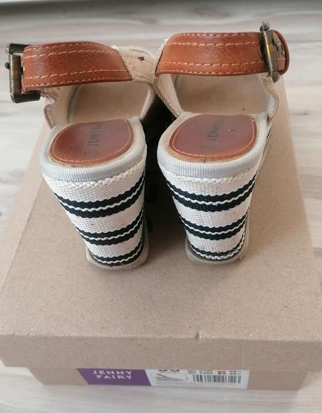 Sandal na platforme č.36, 36