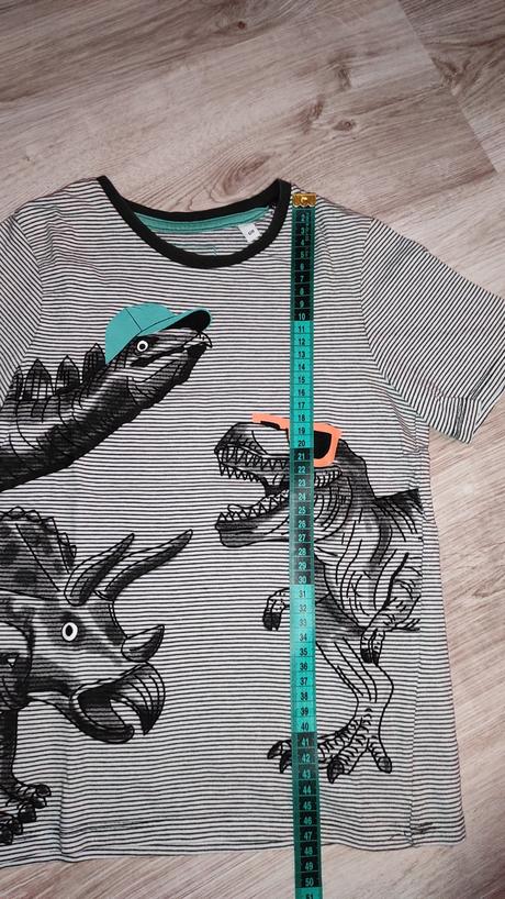 3 x tričko + 2 zadarmo, c&a,128