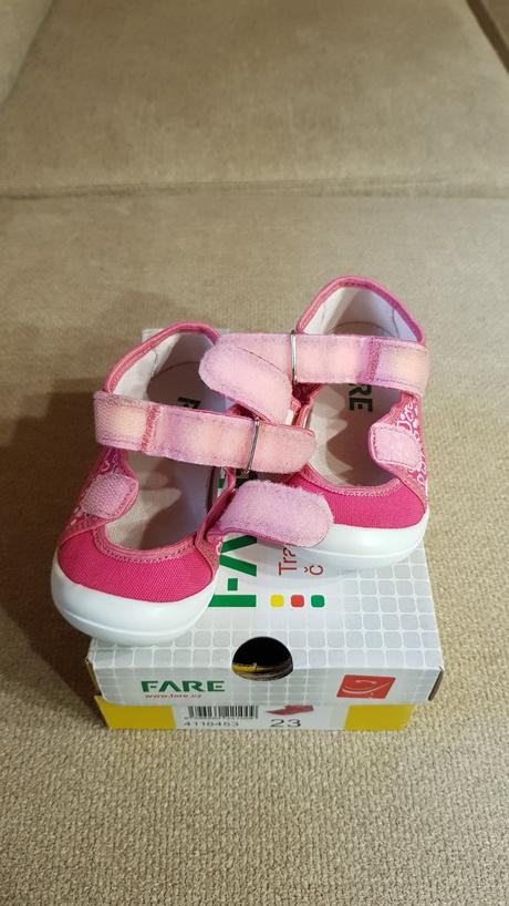 Papuče 23 pre dievča, fare,23