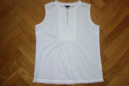 Biely top s čipkou, 38