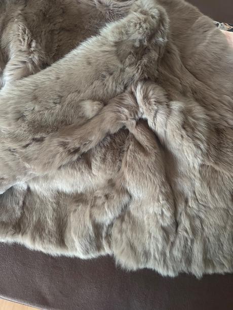 Béžový kožúšok met - veľkosť m, met,m