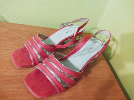 Spoločenské topánky s diamantami, 38