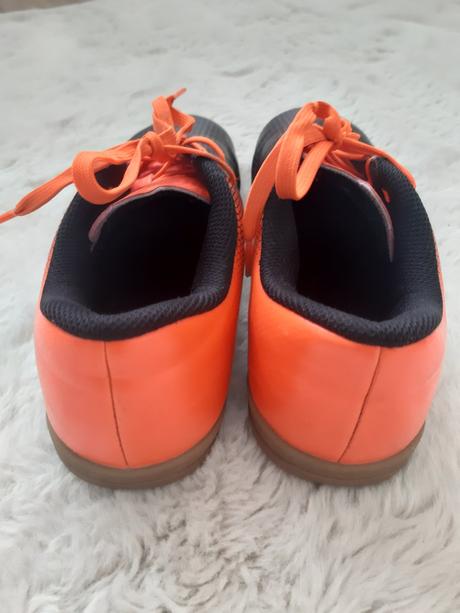 Fila halovky 38, fila,38