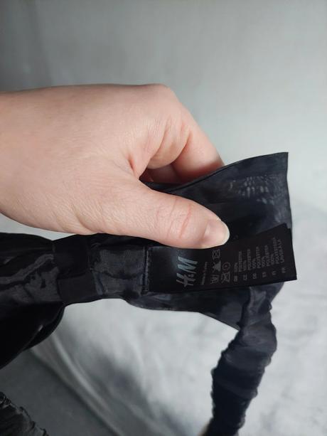 Alica v krajine zázrakov komplet kostým 122-128,