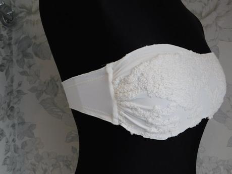 Luxusna plavkova podprsenka,mliečnej farby, 34 / 36 / xs