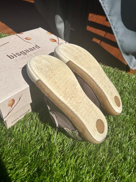 Bisgaard , vel. 29 , cena 20 eur, 29