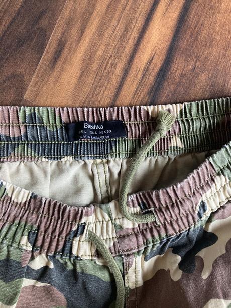 Nohavice, bershka,30