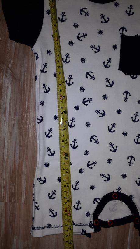 Opaľovačky s kotvičkami zn. nini, 86