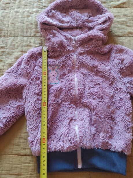 Bundička so zajacikom, 98