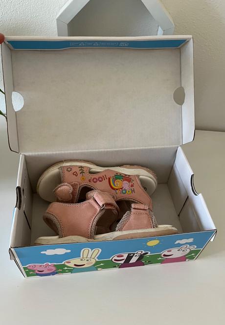 Ružové sandále prasiatko peppa 26, 26