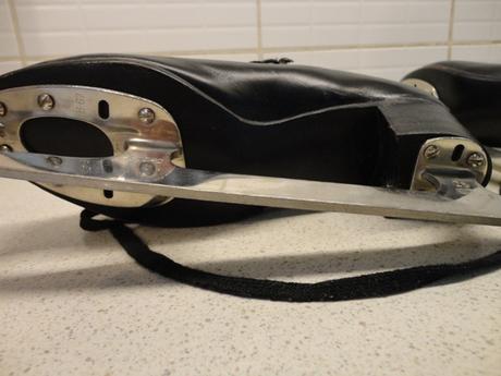 Korčule zimné - dámske krasokorčule, čierne, 23