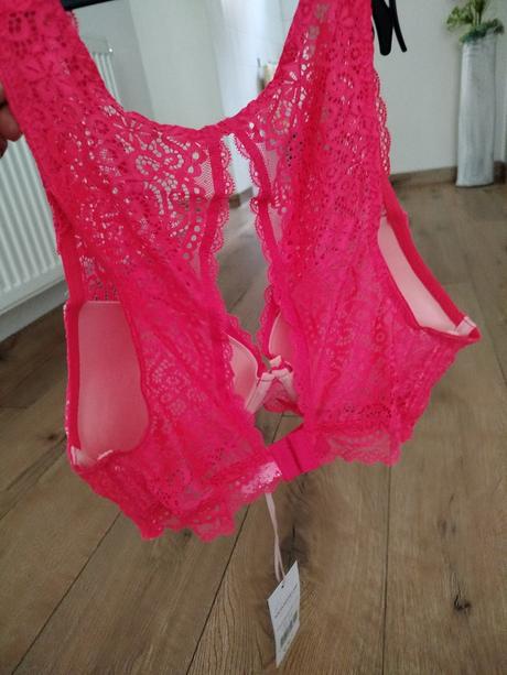 Čipkovaná podprsenka, 70b / 75b / 75c