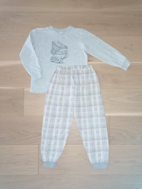 Pyžamo, slovenka,122