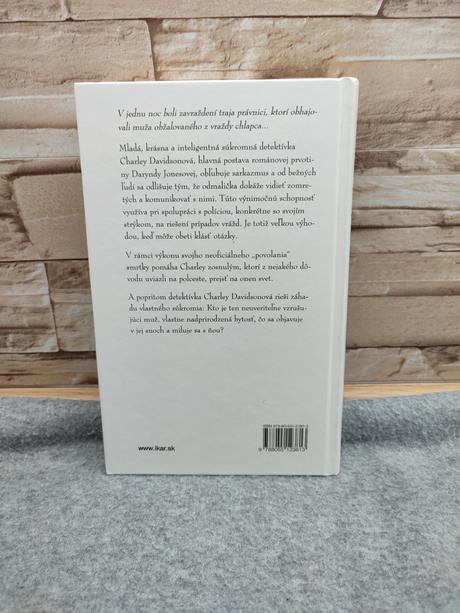 Prvý hrob napravo - darynda jones, 