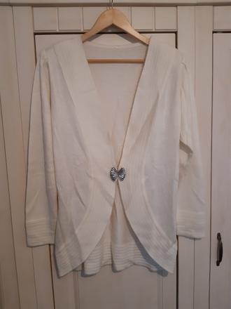 Úpletový kardikán so sponou, 44