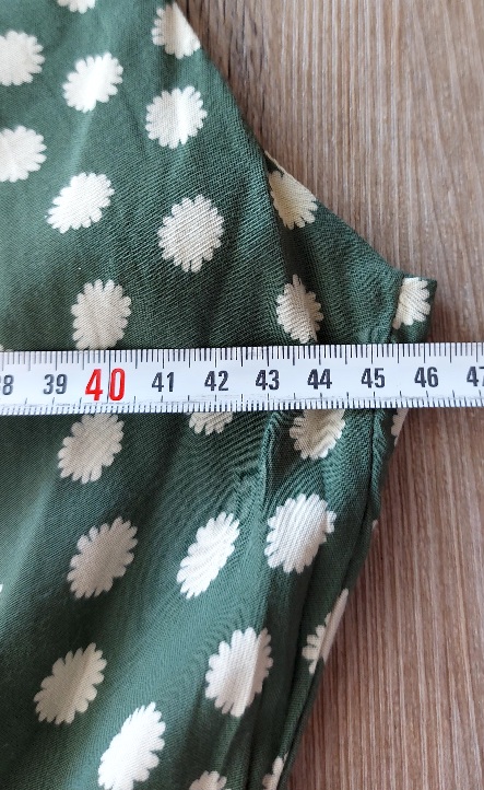 Zelené šaty z viskózy, 42