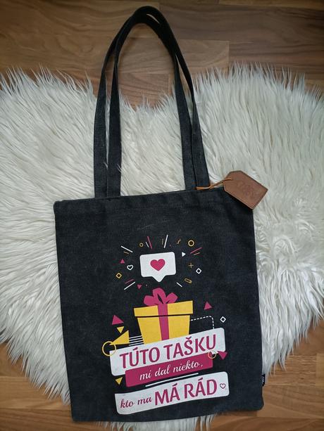 Krásna taška na plece,