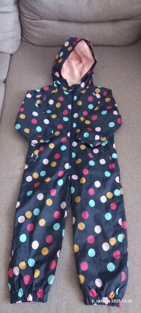 Overal do dažďa, f&f,110