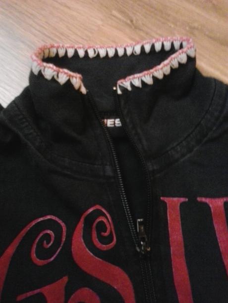 Zaujímavá mikina, xs