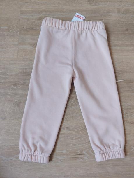 2ks tričká a tepláky basics nové s visačkami, basics,92