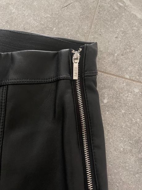 Koženkové nohavice, amisu,32