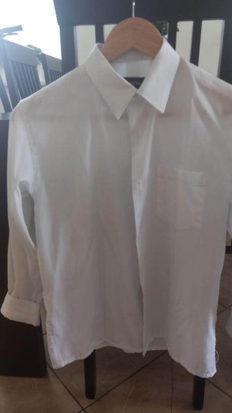 Biela košeľa, 35