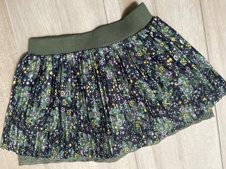 Nádherná skladaná sukienka od boboli, 116