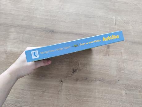 Pozri sa pod okienko - autíčka, 