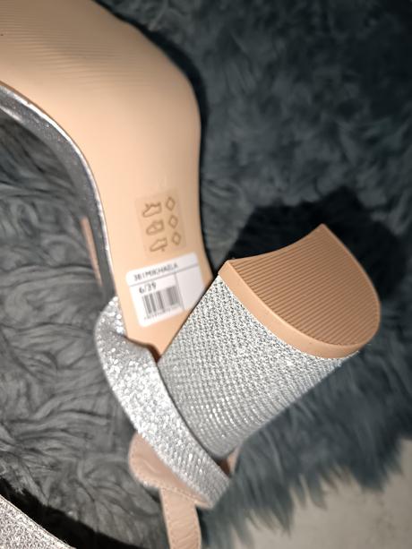 Strieborné sandále, 39