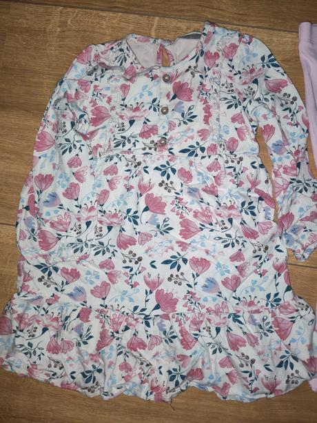 Krásne šaty a legíny, lupilu,98