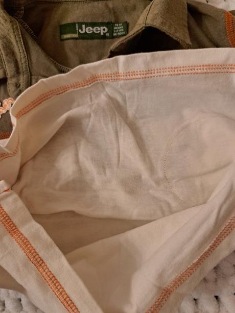 Zeleno-krémové tričko, 86