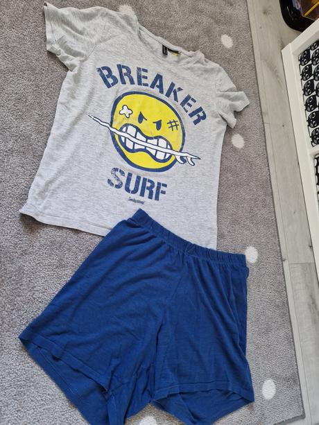 Pyžamo, reserved,146