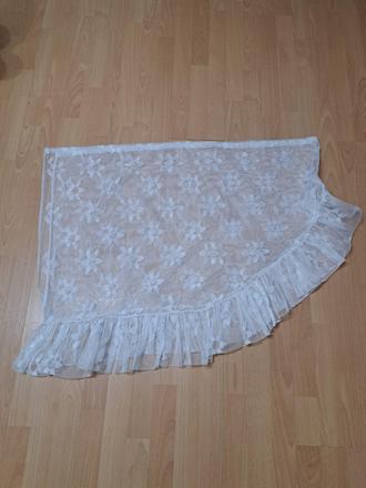 Záclona s volánmi,