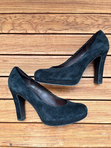 Baťa čierne semišové lodičky, baťa,39