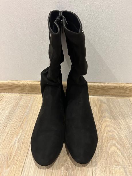 Semišové čižmy, 39