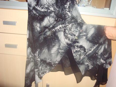 Spolocenske saty, 42