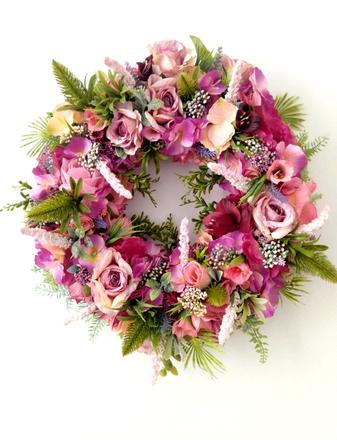 Veniec z finálovými ružami., 