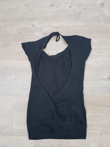 Predlzene tricko s holym chrbtom, atmosphere,s